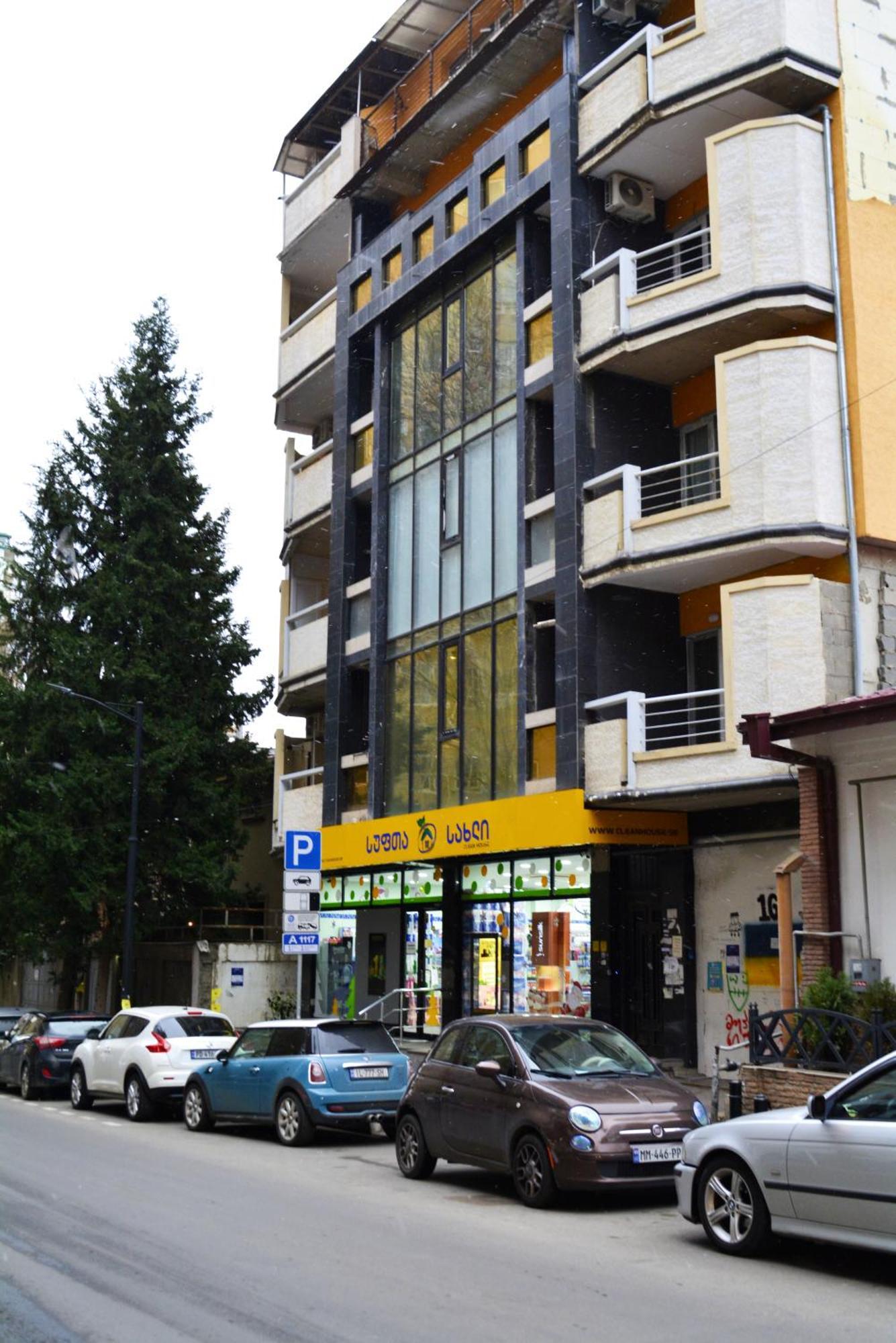 City Center Apartment -Between Herous Square And Holiday Inn Tbilisi Exterior photo